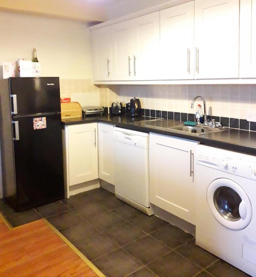4 Bedroom Home By The Sea Cork Esterno foto